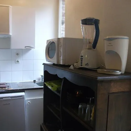 Le Petit Nid, Pour 2